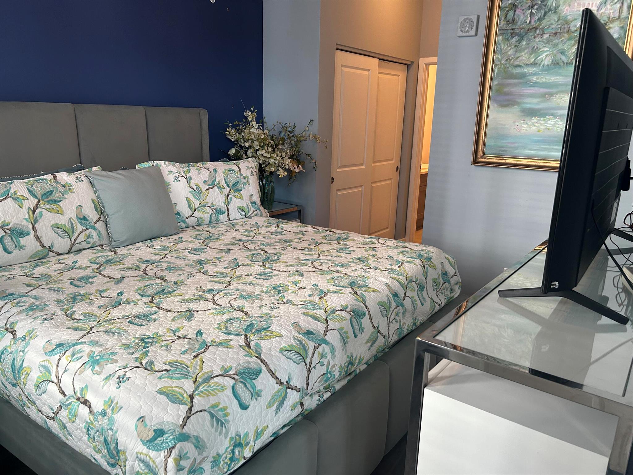 300 S Australian Avenue 1219