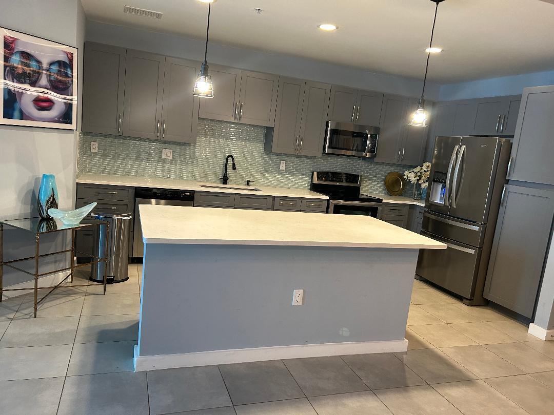 300 S Australian Avenue 1219