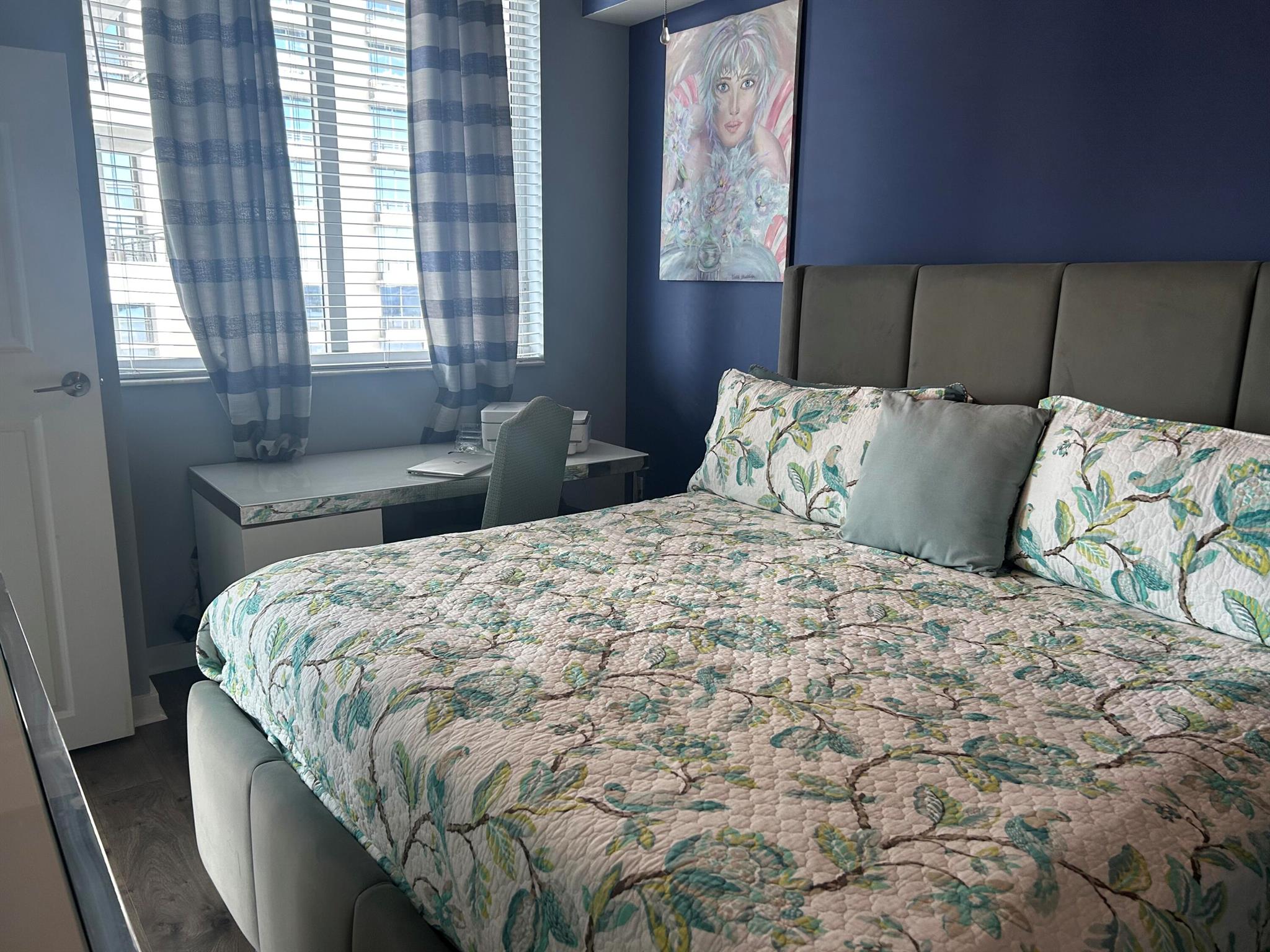 300 S Australian Avenue 1219