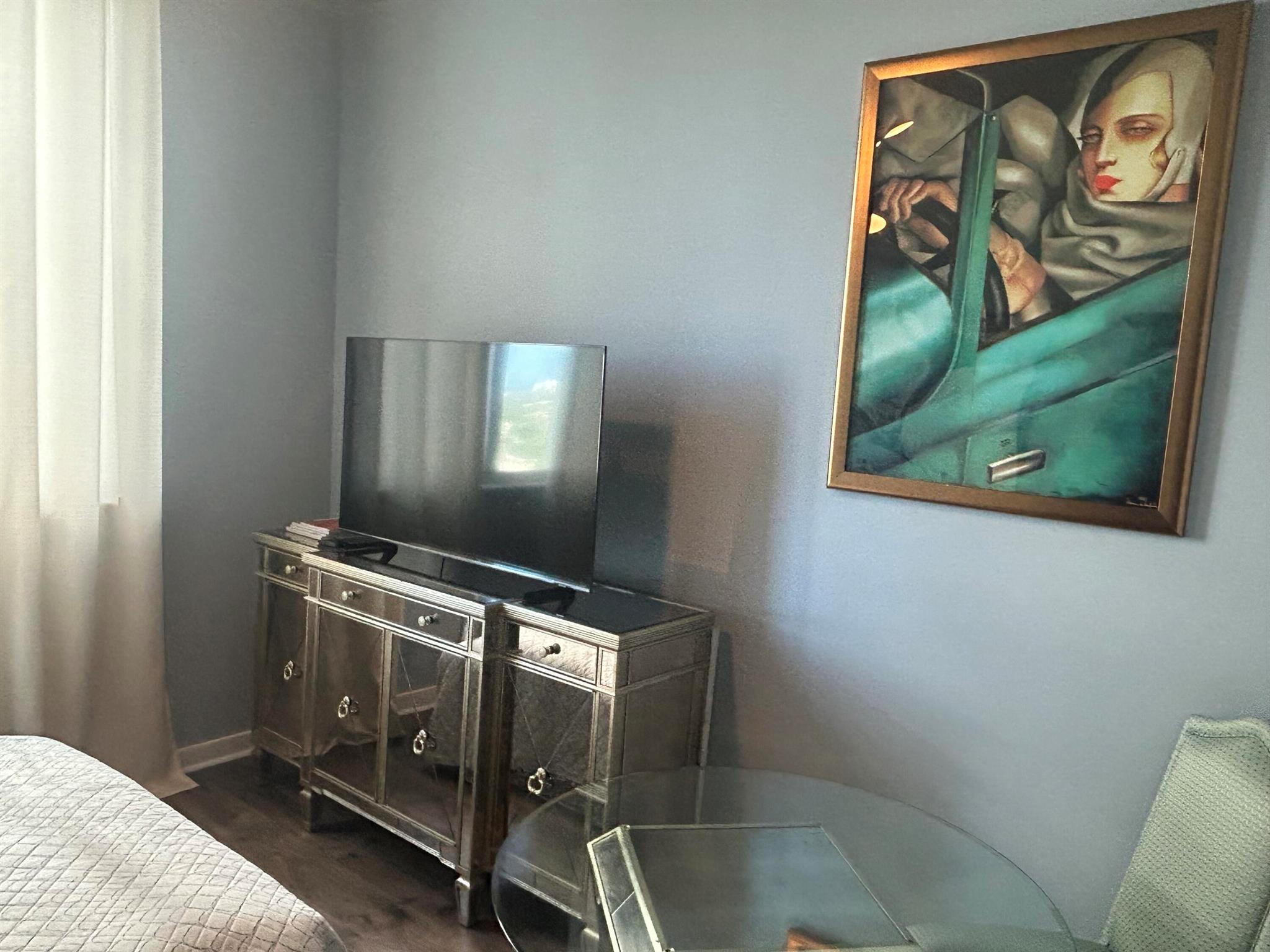 300 S Australian Avenue 1219