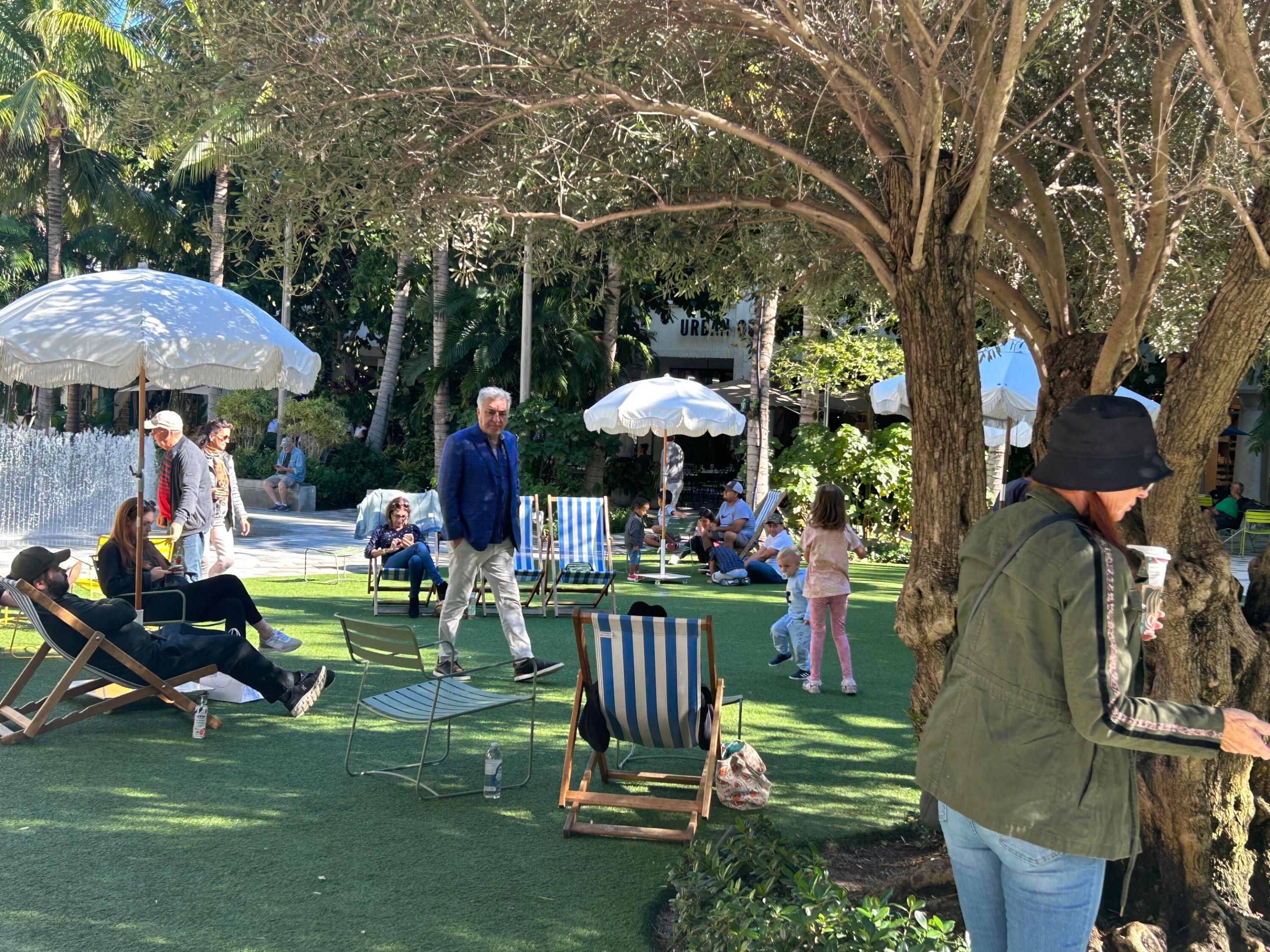 300 S Australian Avenue 1219