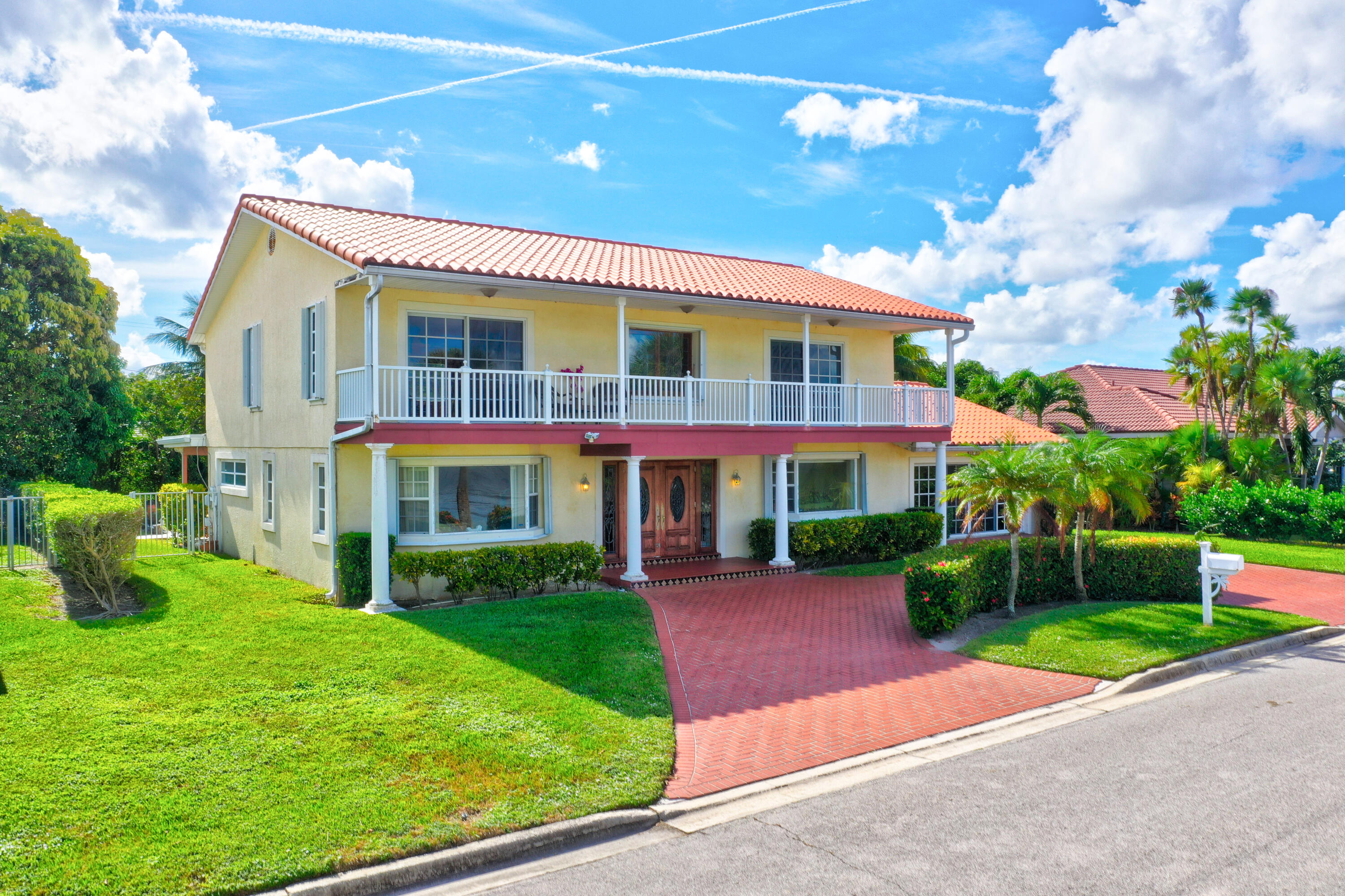 1141 Pine Point Road