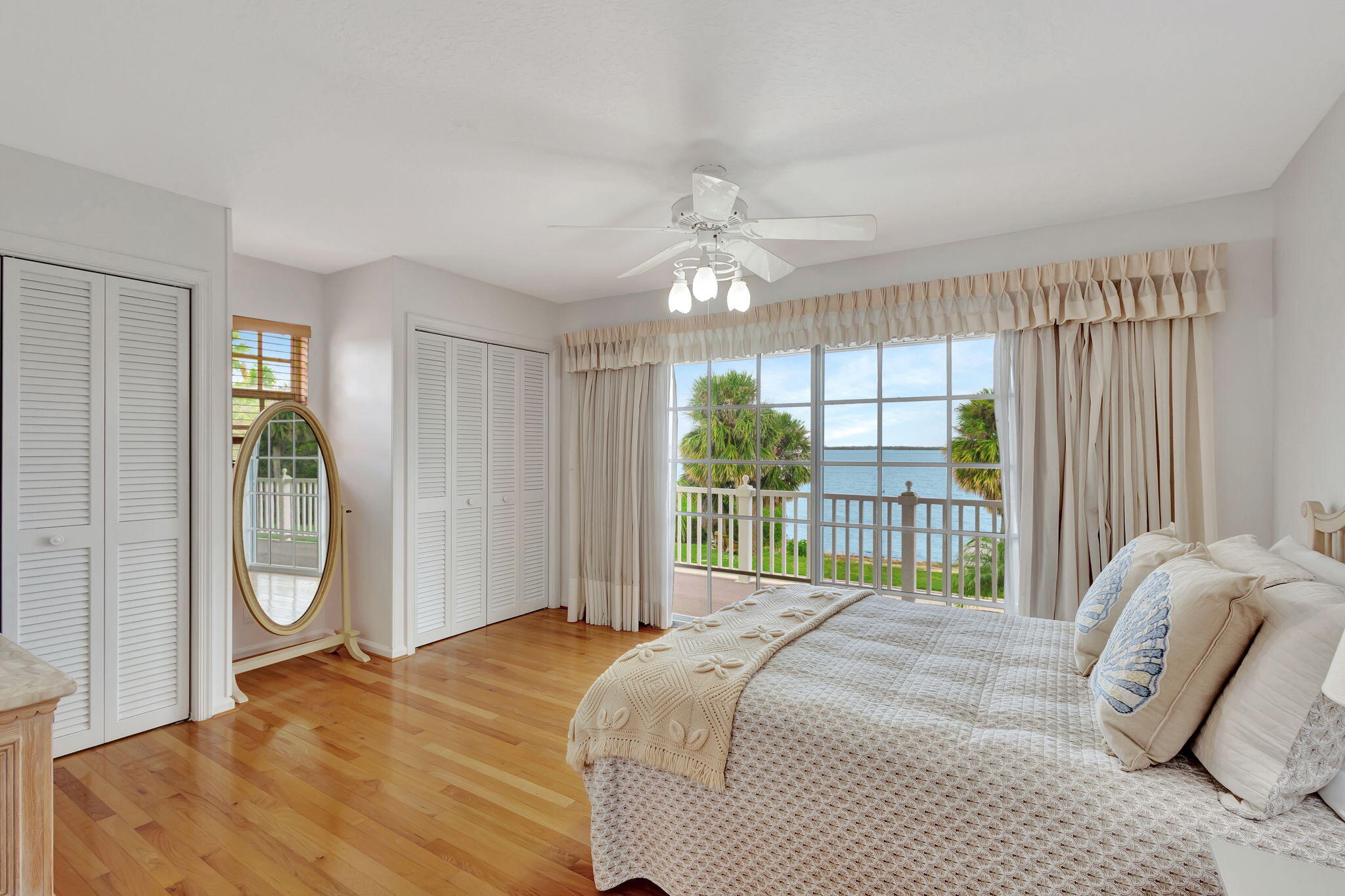 1141 Pine Point Road