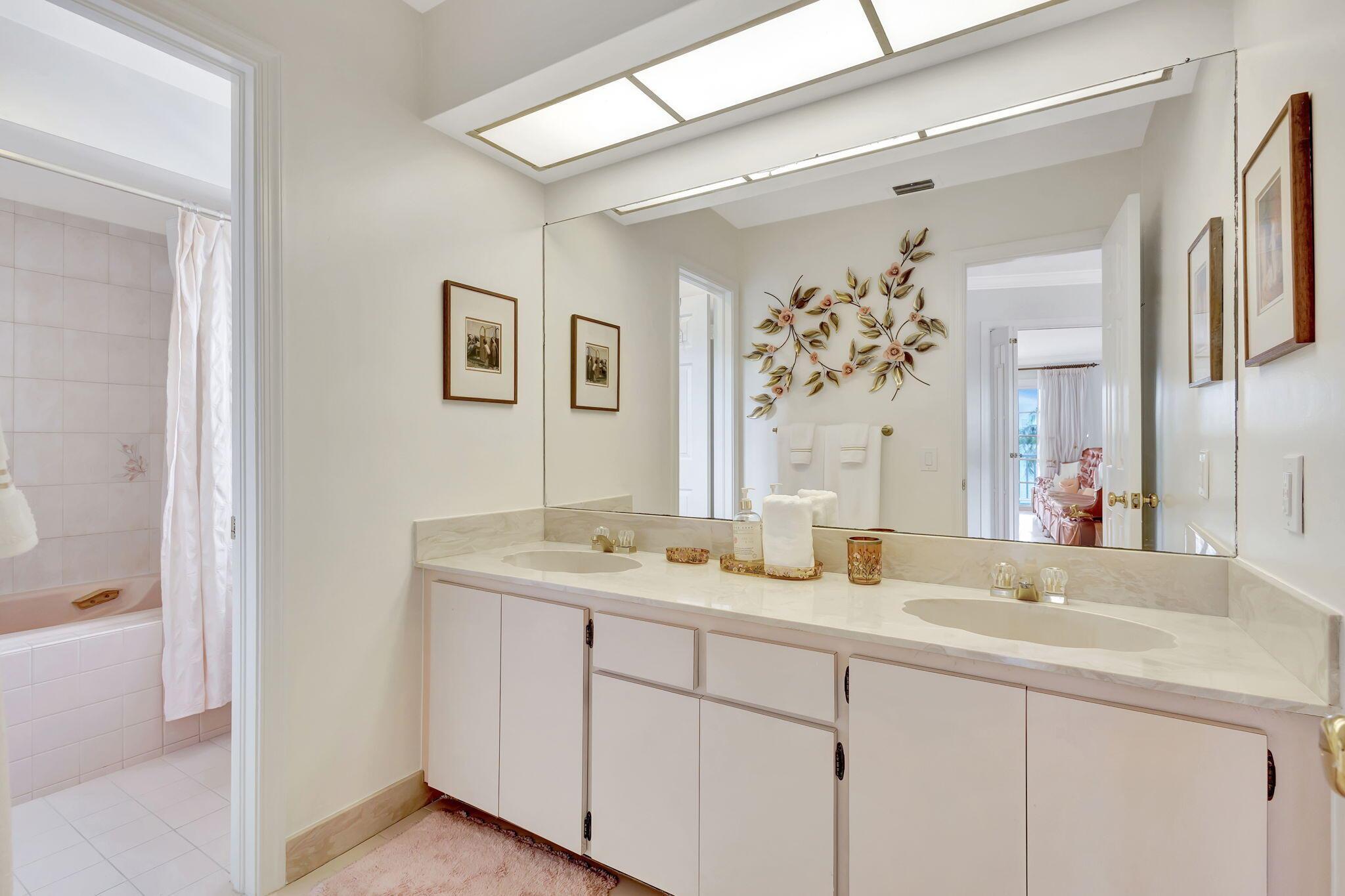 1141 Pine Point Road