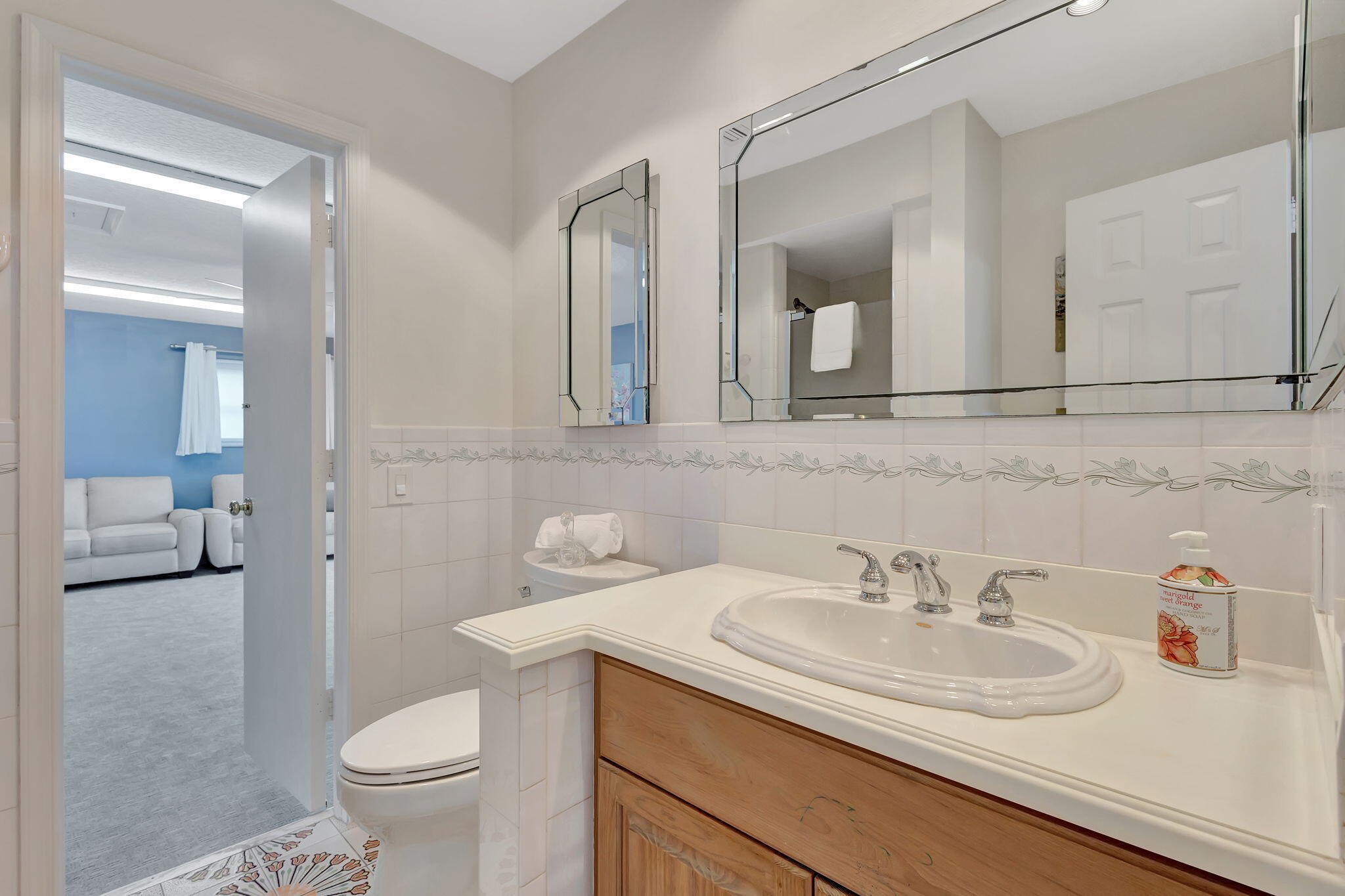 1141 Pine Point Road