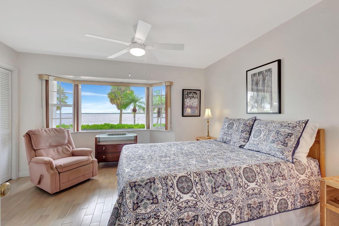 1141 Pine Point Road