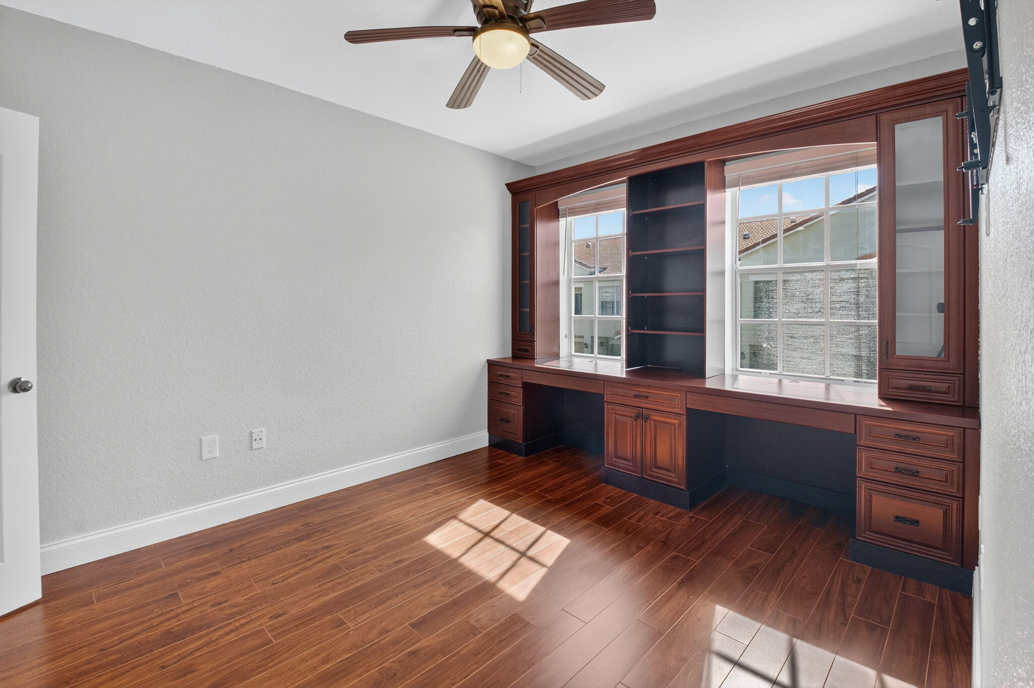 1301 Belmont Place