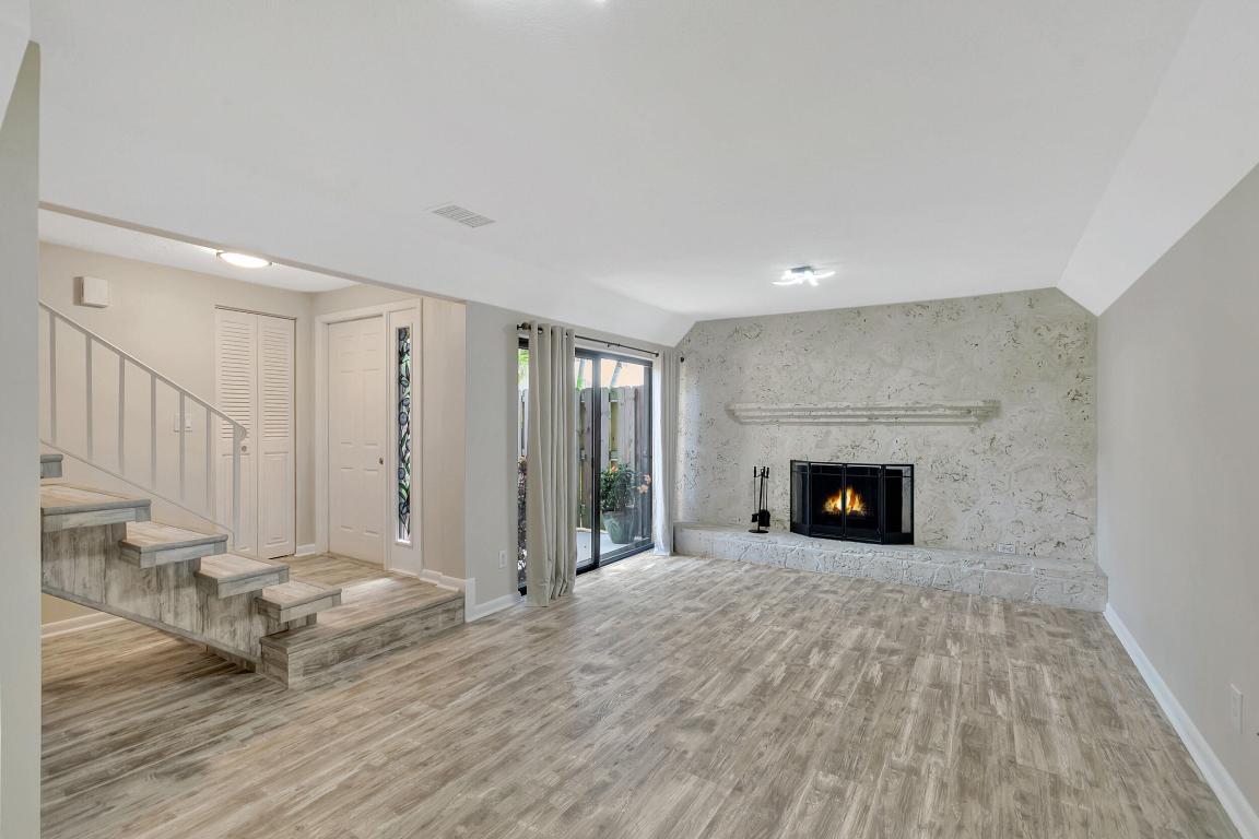 3530 E Gardens East Drive E B