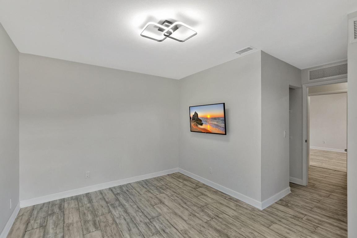 3530 E Gardens East Drive E B