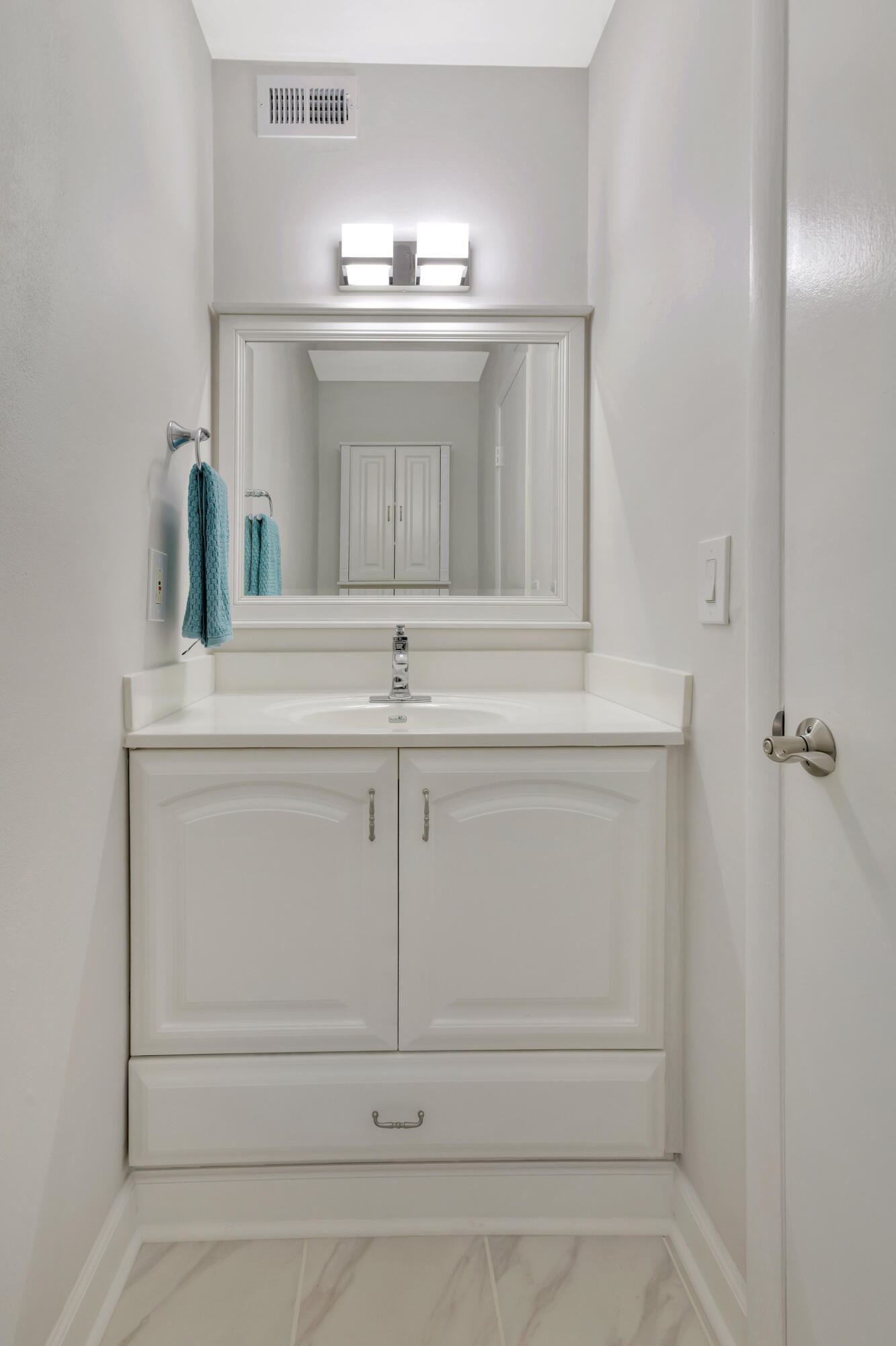 3530 E Gardens East Drive E B