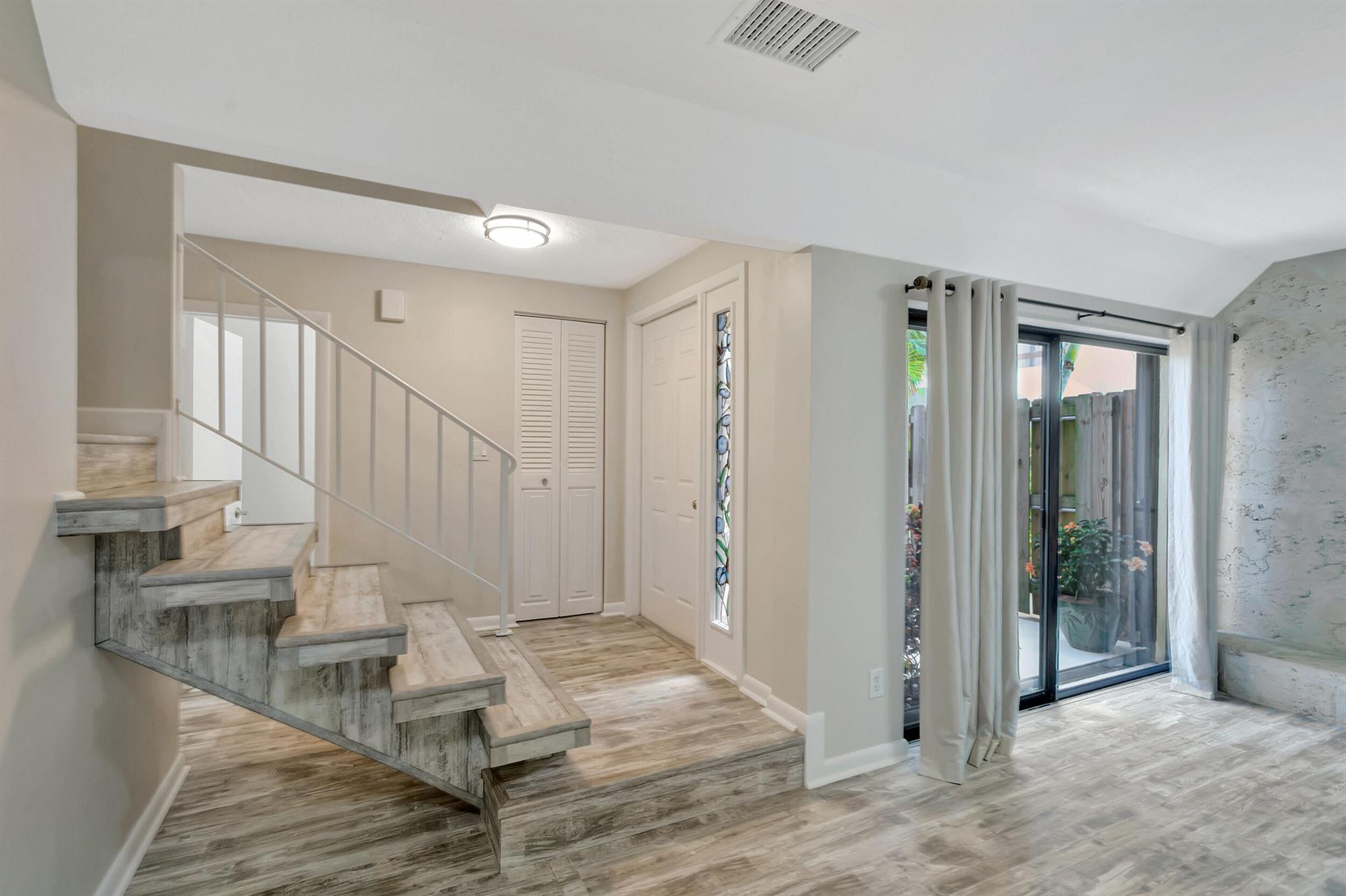 3530 E Gardens East Drive E B