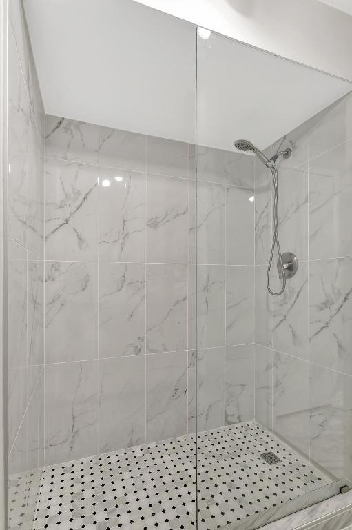 3530 E Gardens East Drive E B