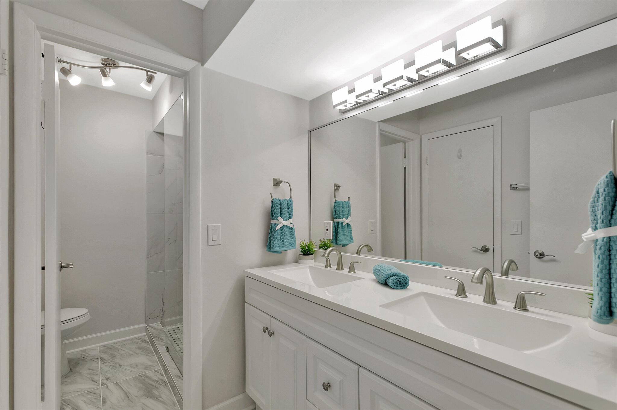 3530 E Gardens East Drive E B