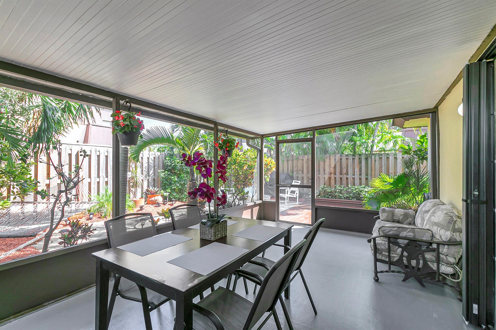 3530 E Gardens East Drive E B