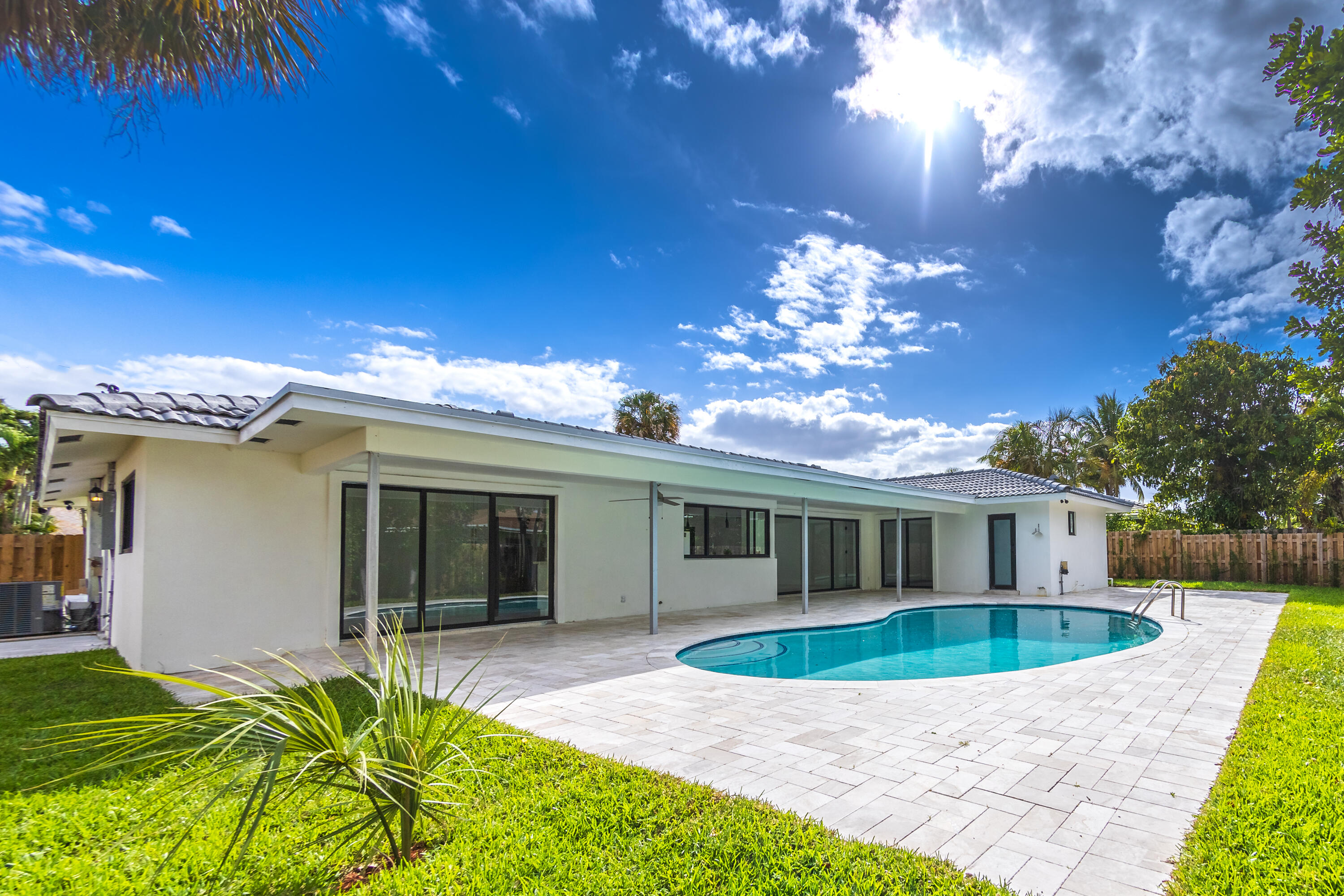 1001 NW 6th Drive