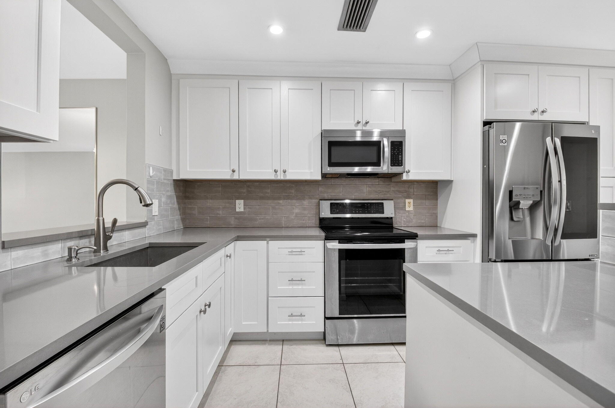 3011 SW 21st Terrace 382a