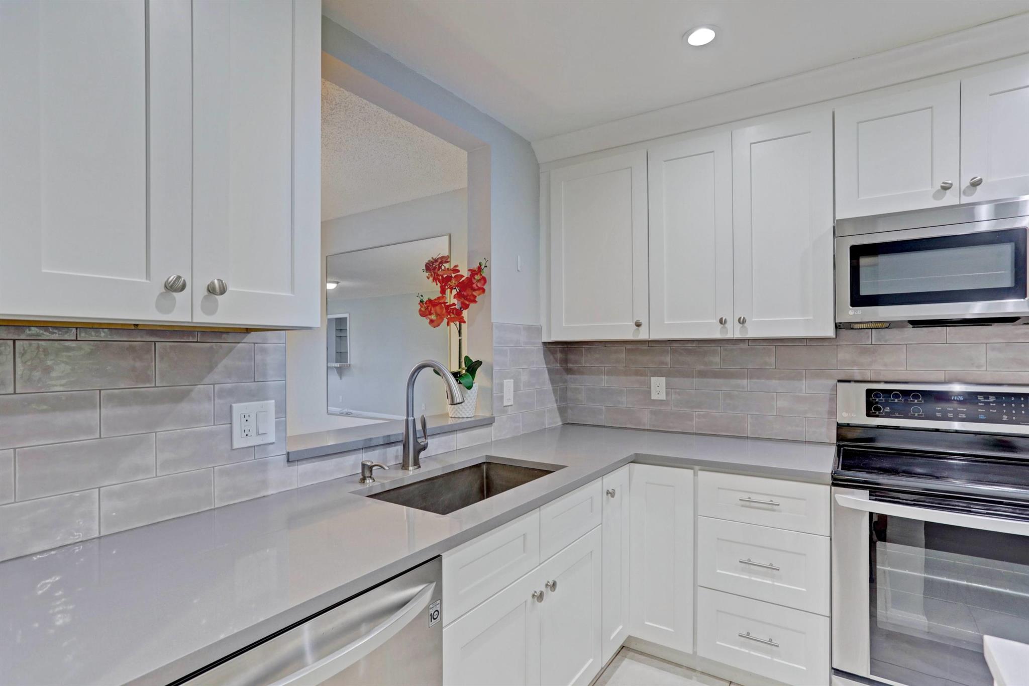 3011 SW 21st Terrace 382a