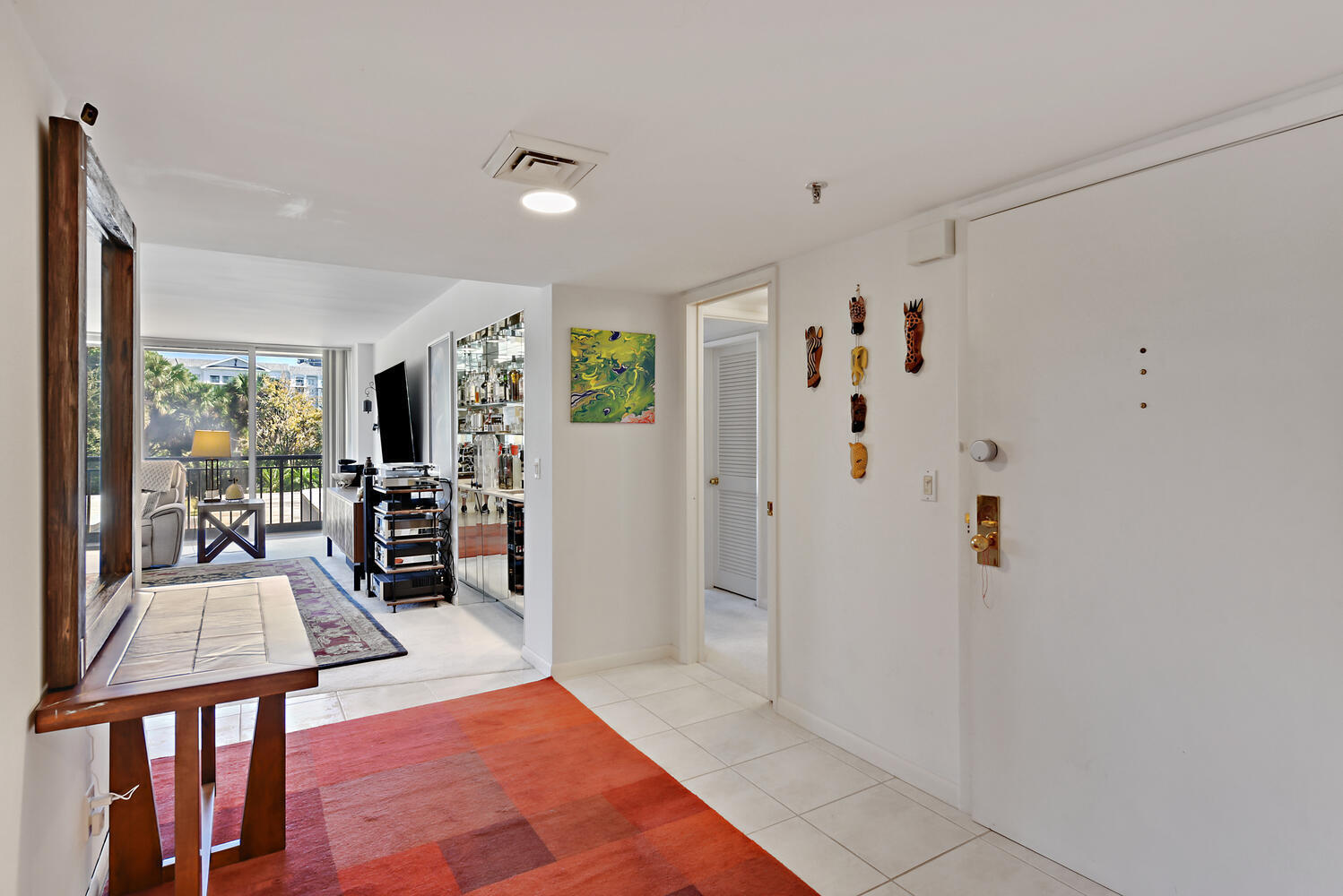 2427 Presidential Way 204, West Palm Beach Unit: 204