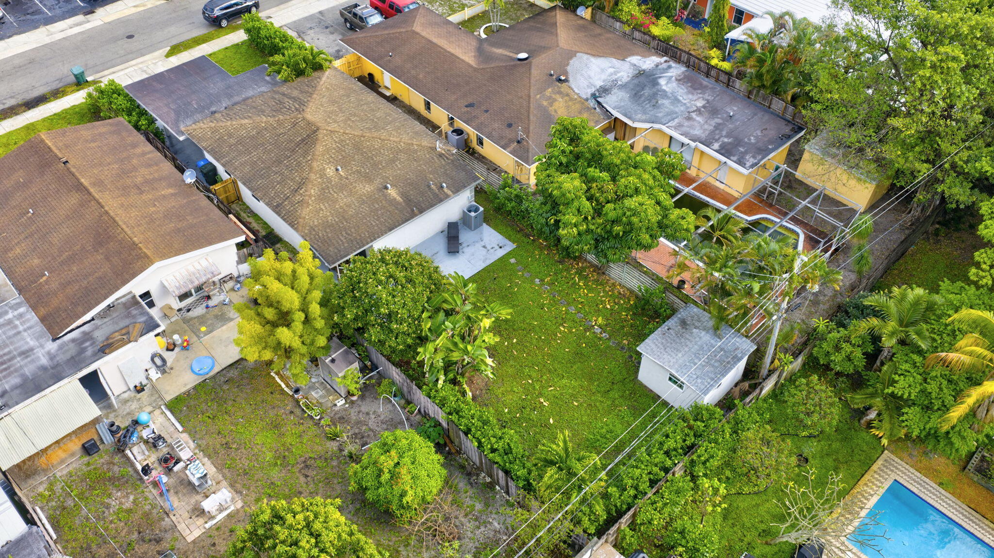 698 NE 36th Street