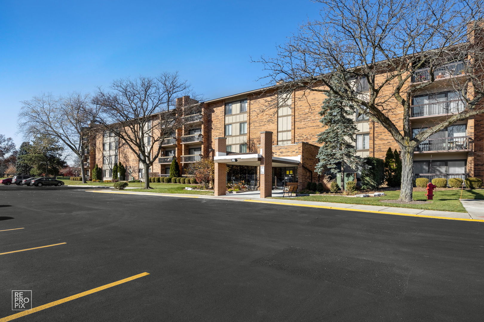 77 Lake Hinsdale Drive Unit: 404