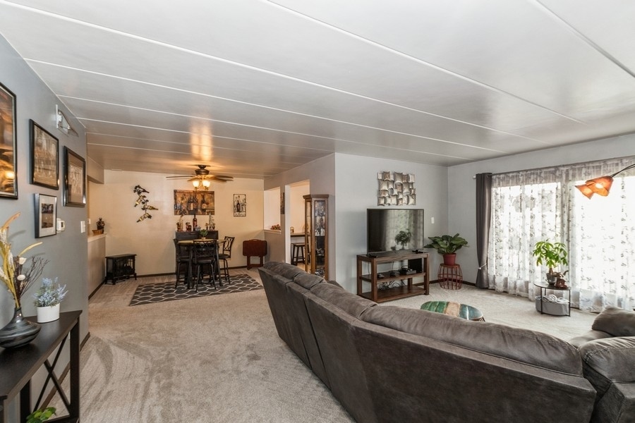 8996 Archer Avenue Unit: 1A