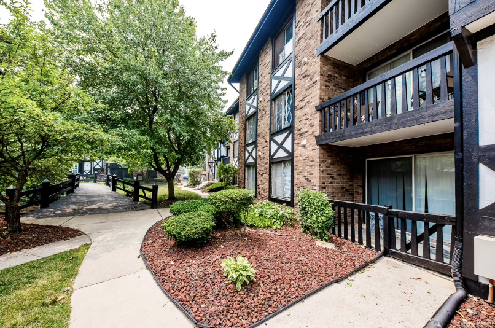 13615 Lavergne Avenue Unit: 102