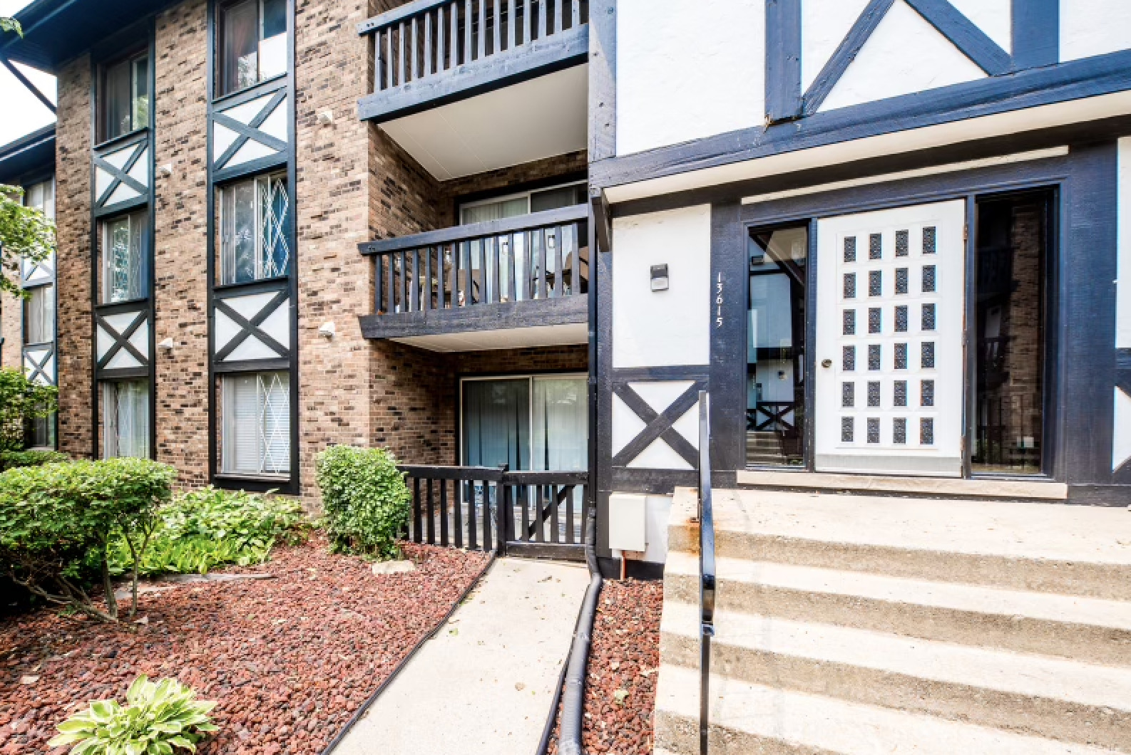 13615 Lavergne Avenue Unit: 102