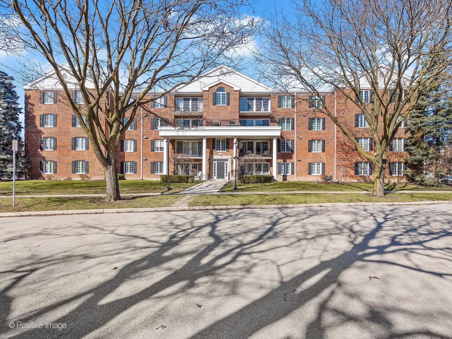 326 Park Avenue Unit: 3
