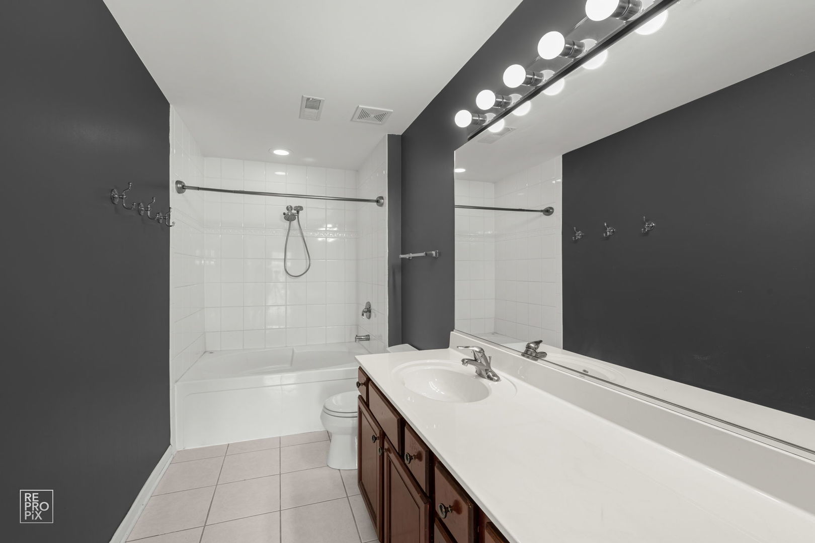 412 Mcdaniels Circle Unit: 501