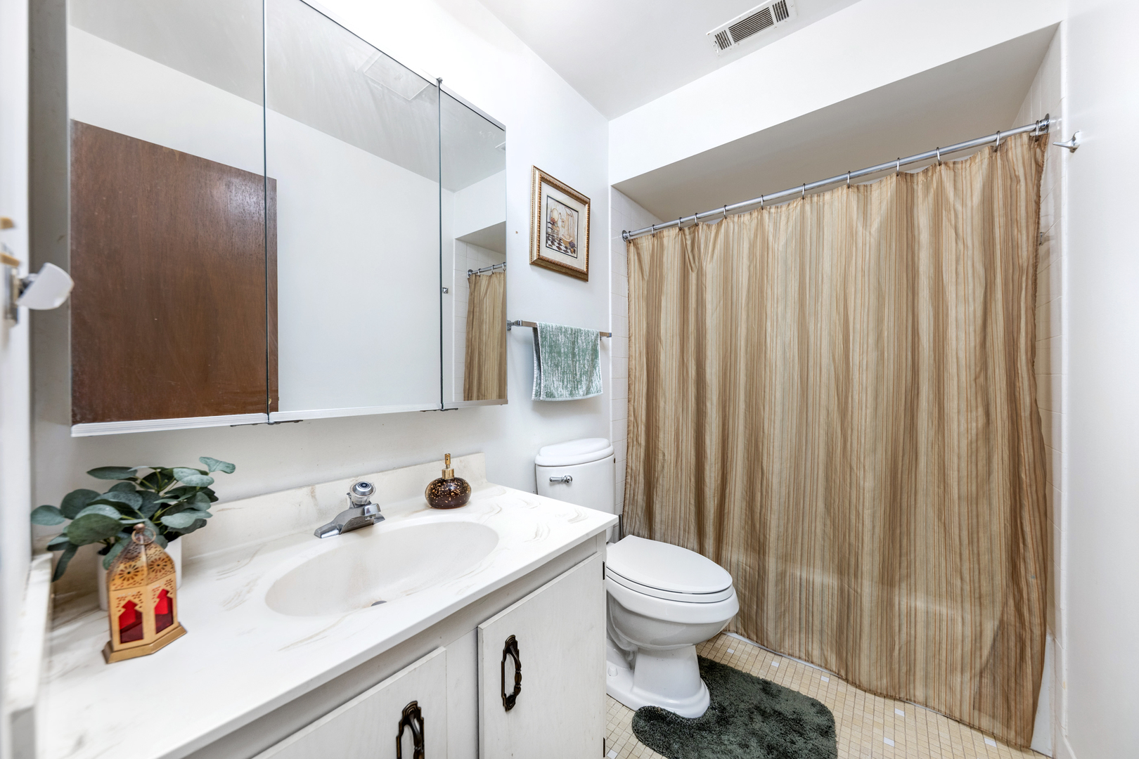 7525 Nantucket Drive Unit: 210