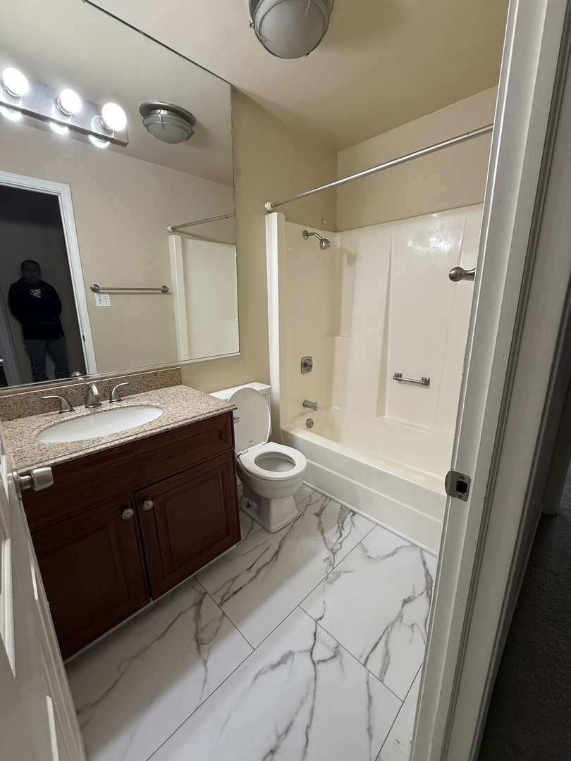 7525 Nantucket Drive Unit: 210