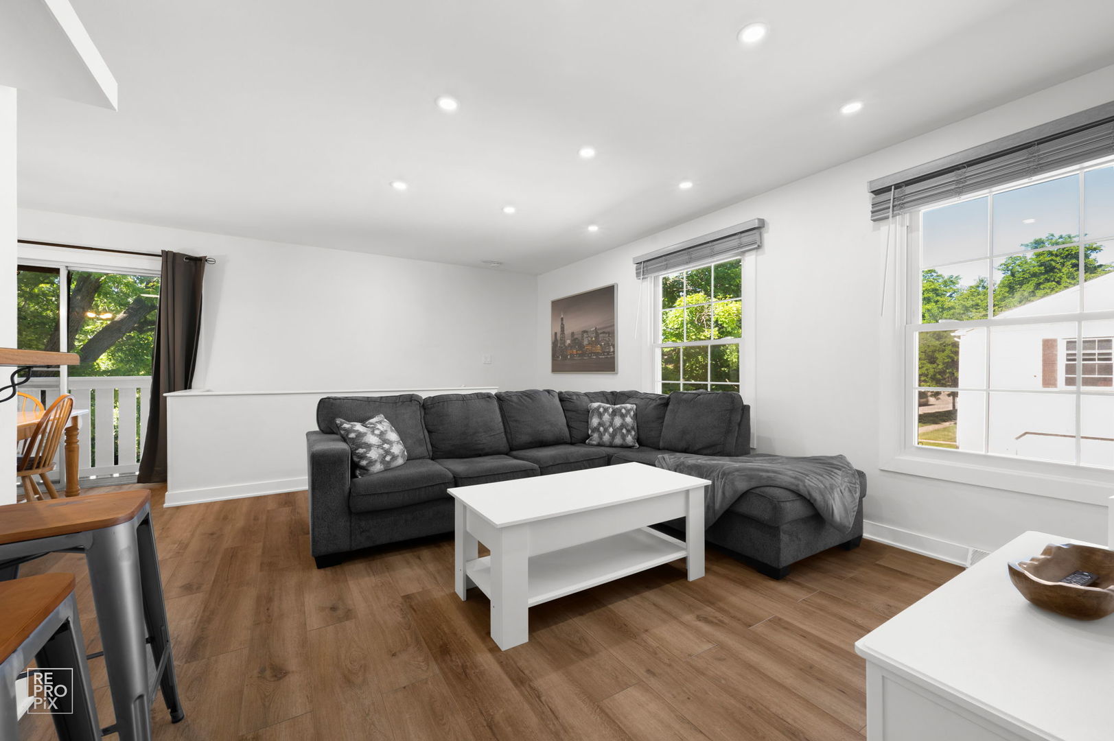 411 SIDNEY Avenue Unit: D