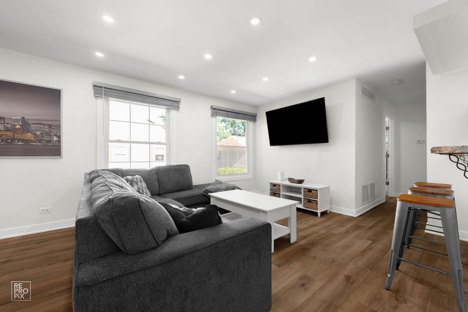 411 SIDNEY Avenue Unit: D