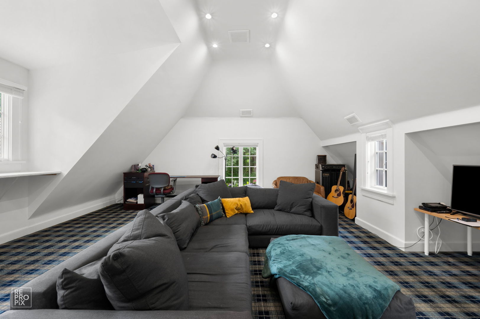 3404 ADAMS Road