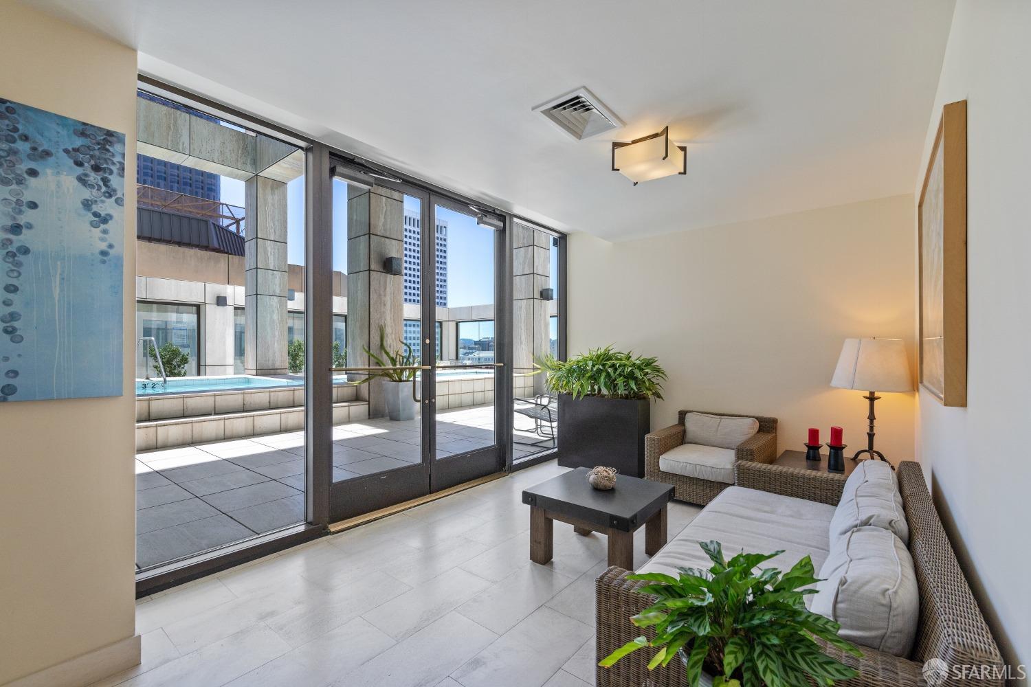 611 Washington Street Unit: 2201