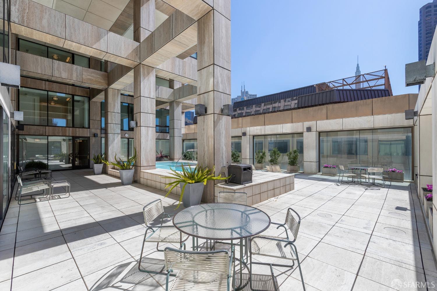 611 Washington Street Unit: 2201