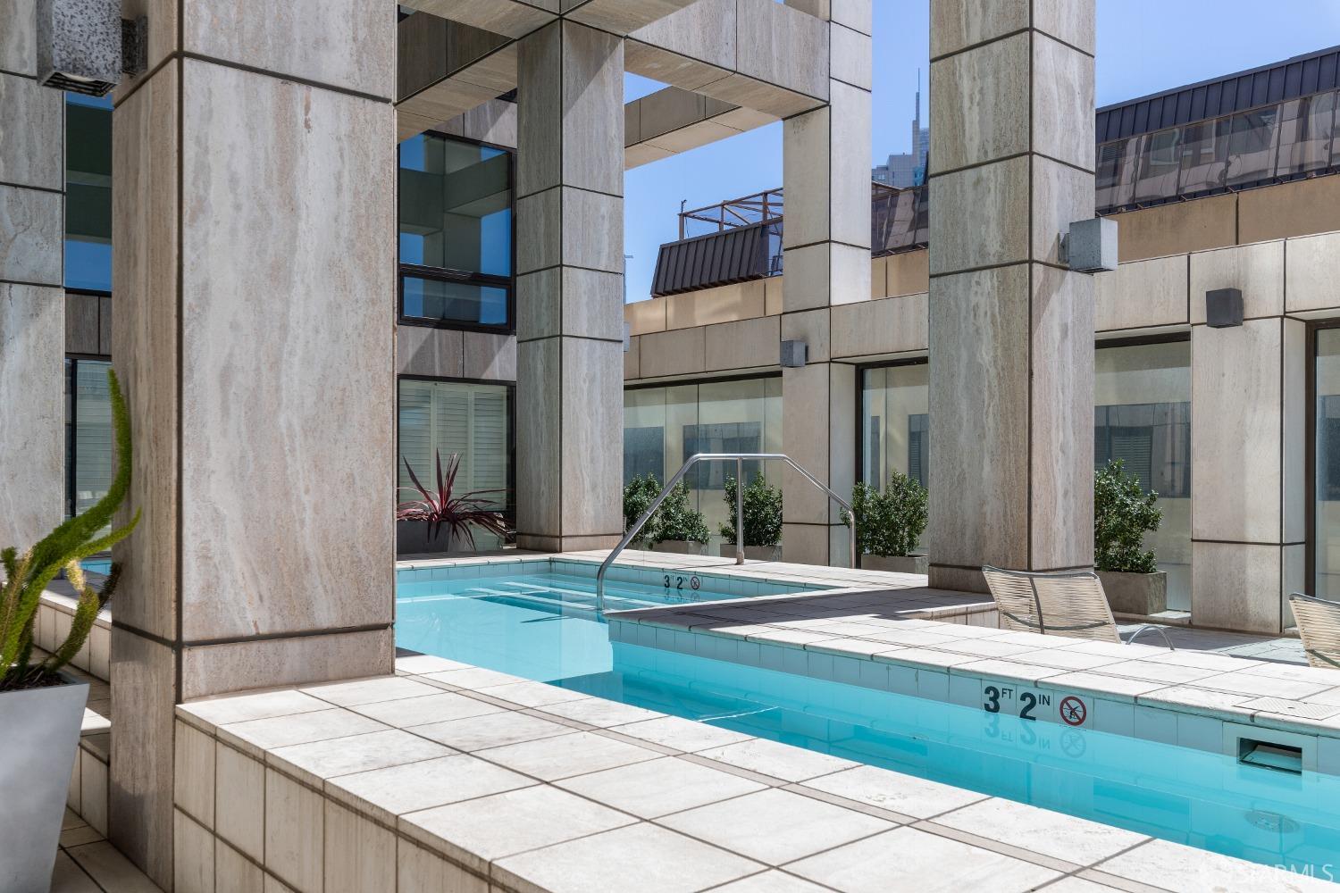 611 Washington Street Unit: 2201