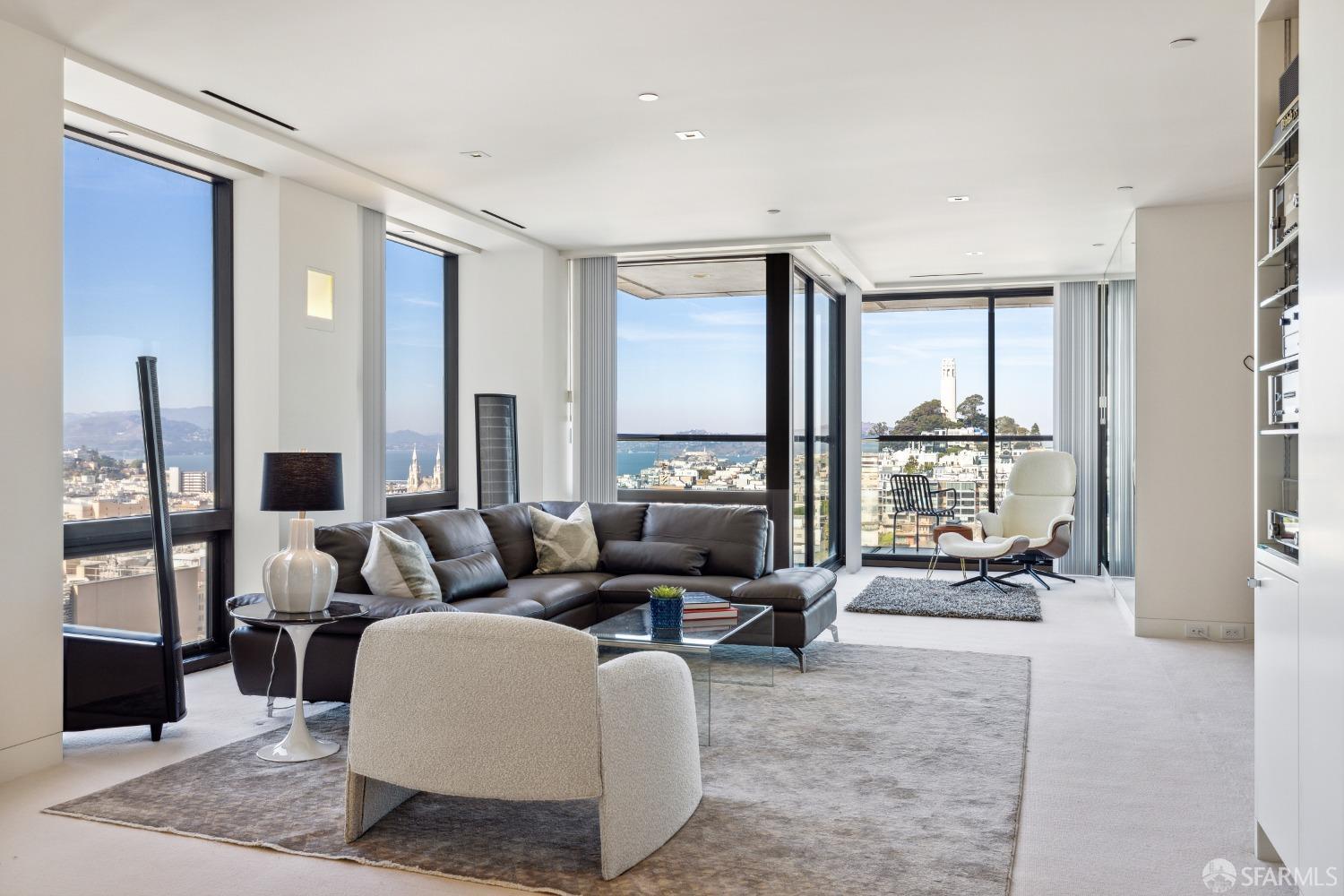 611 Washington Street Unit: 2201