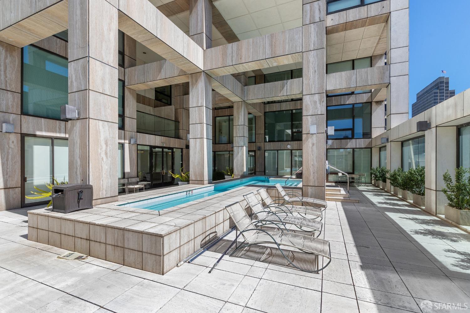 611 Washington Street Unit: 2201