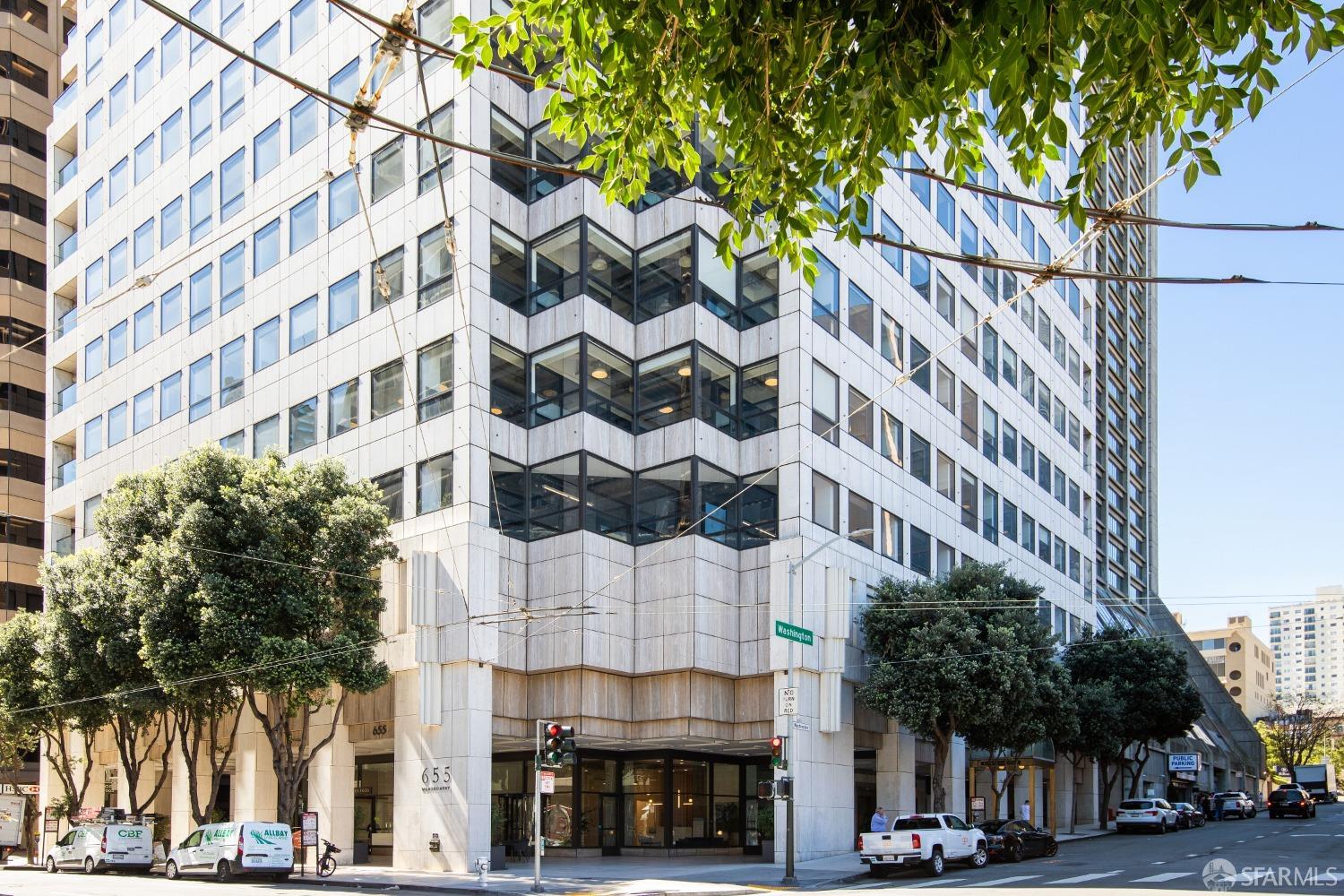 611 Washington Street Unit: 2201