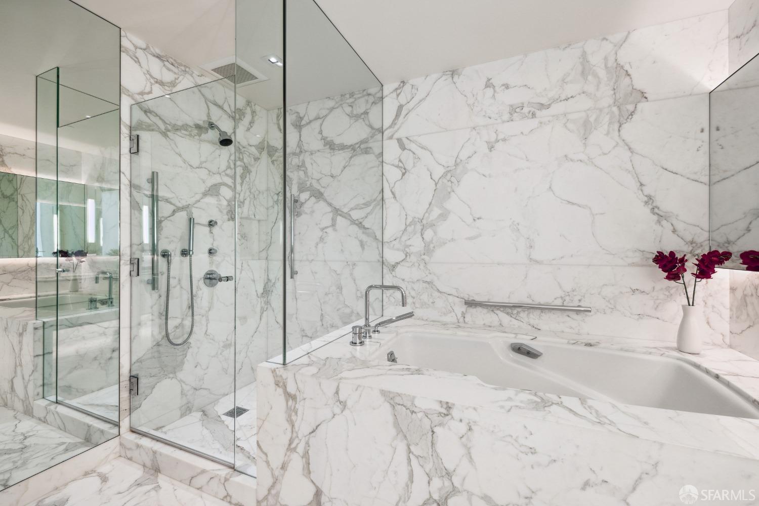 611 Washington Street Unit: 2201