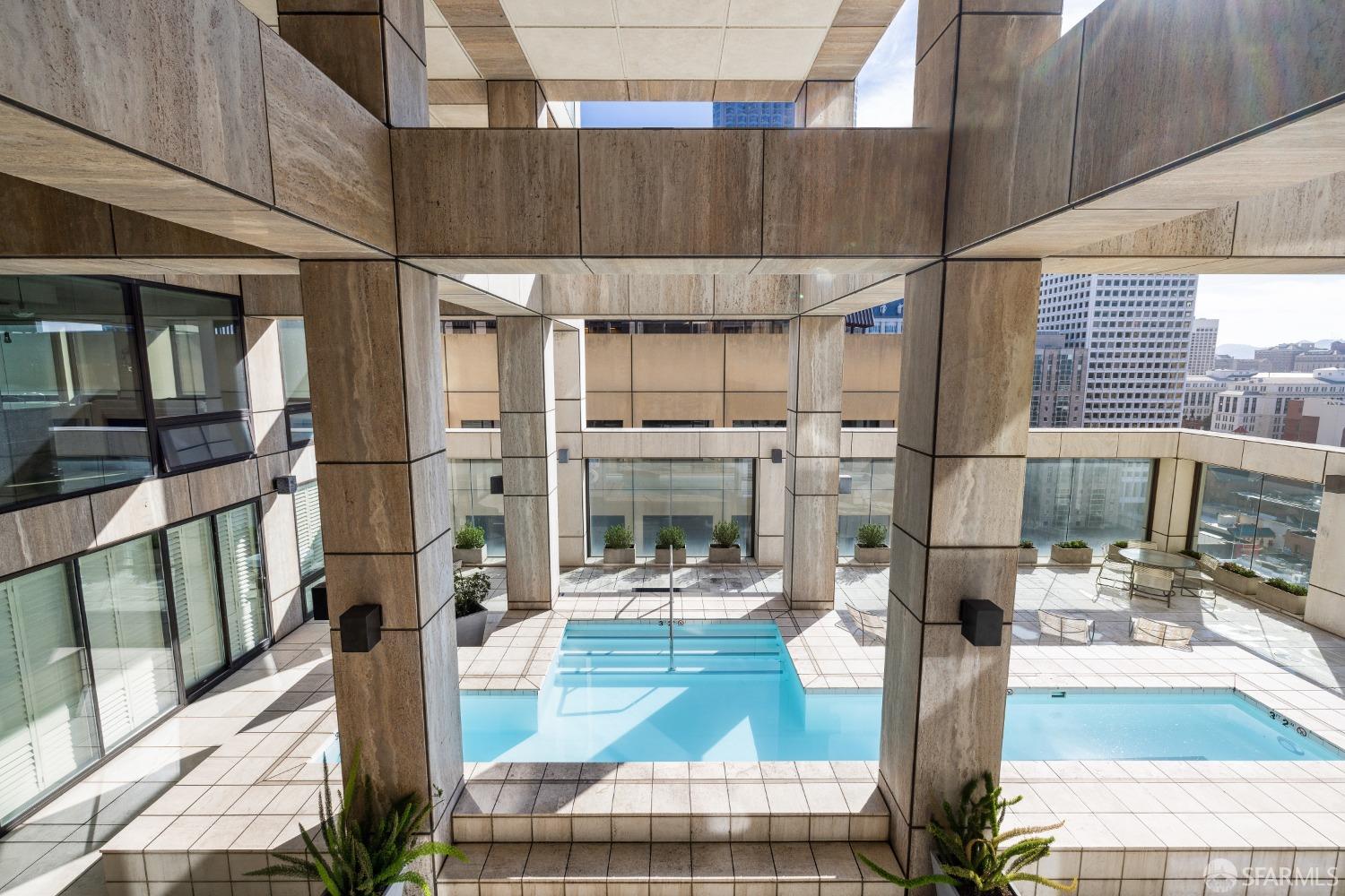 611 Washington Street Unit: 2201