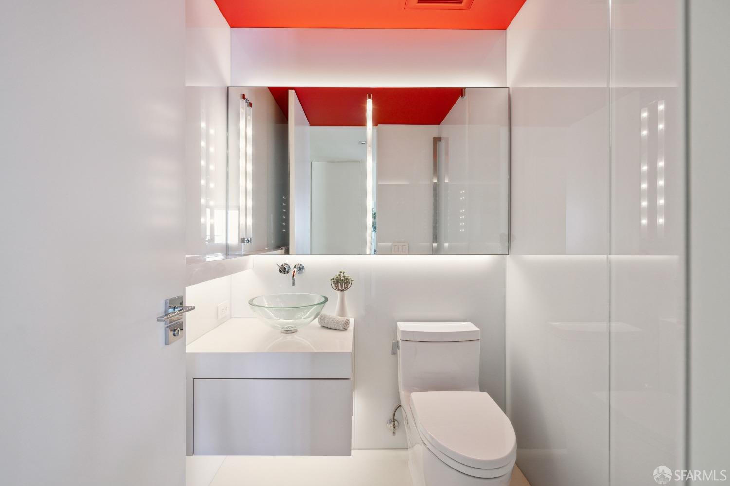 611 Washington Street Unit: 2201