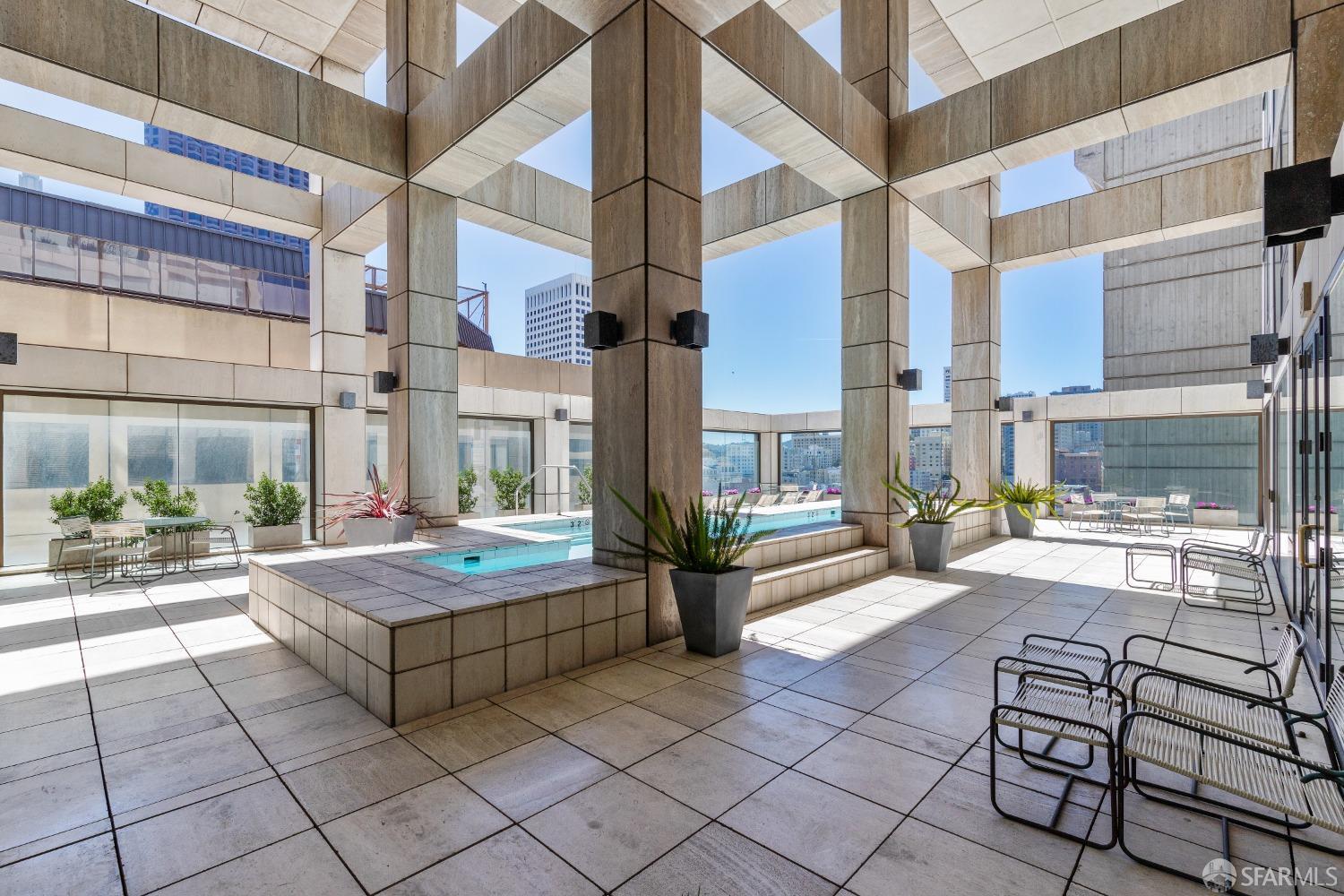 611 Washington Street Unit: 2201