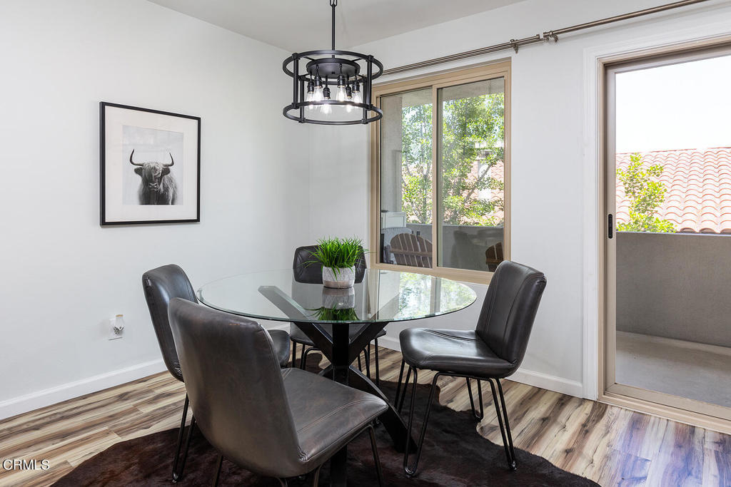 330 S Mentor Avenue 338