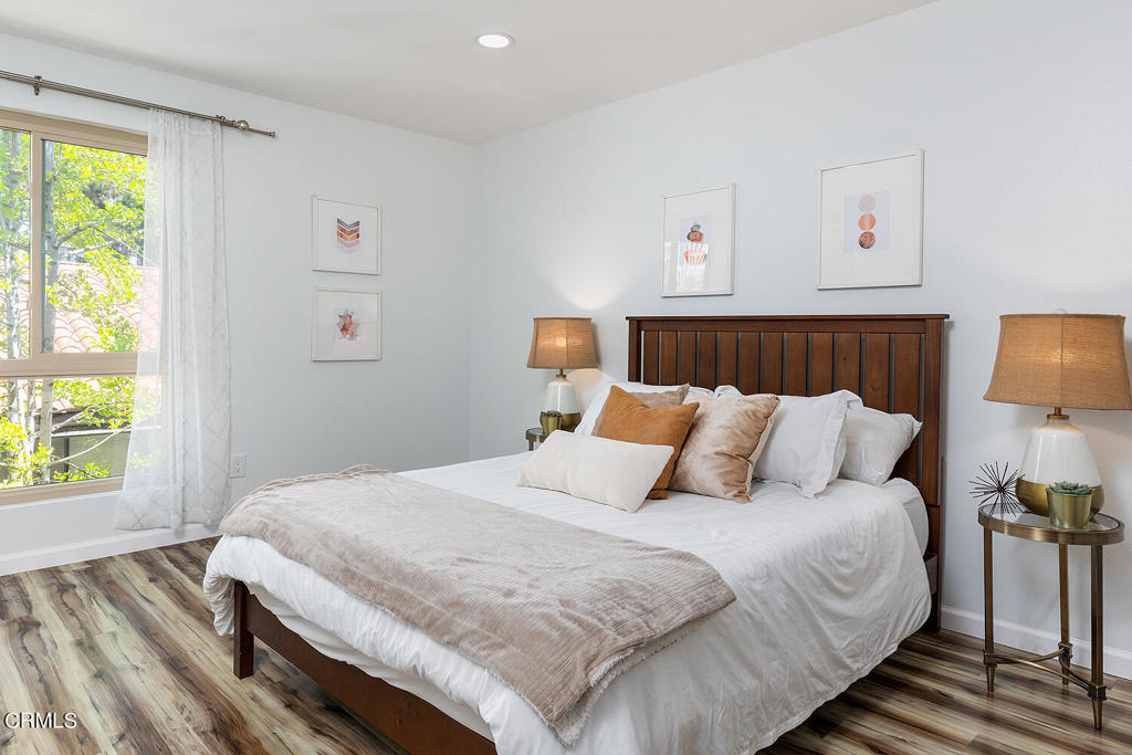 330 S Mentor Avenue 338