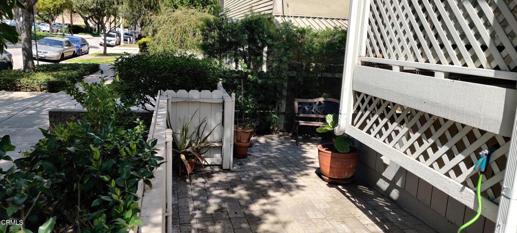 965 E Del Mar Boulevard 5