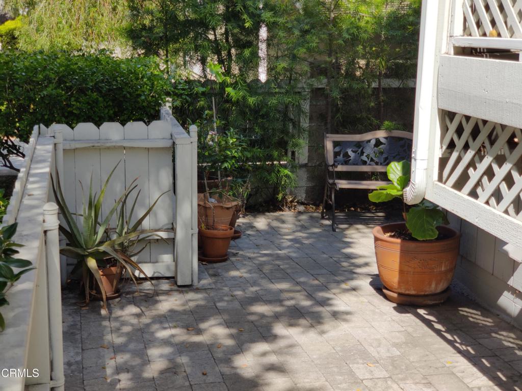 965 E Del Mar Boulevard 5