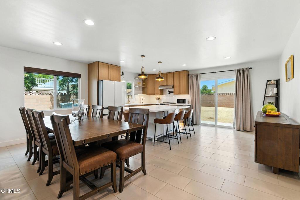 44502 palm vista Avenue