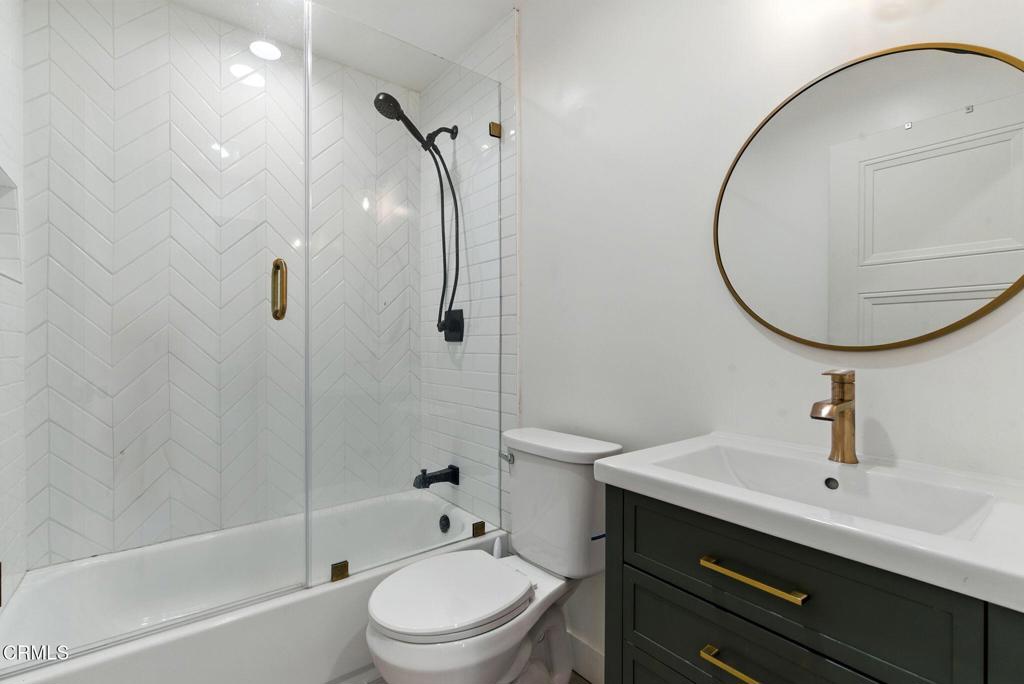 44502 palm vista Avenue